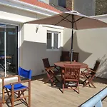 A Deux Pas De La Mer. Maison Avec Jardin Sud. Les Moussaillons Casa de Férias Dunkirk