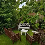 A Deux Pas De La Mer. Maison Avec Jardin Sud. Les Moussaillons Casa de Férias
