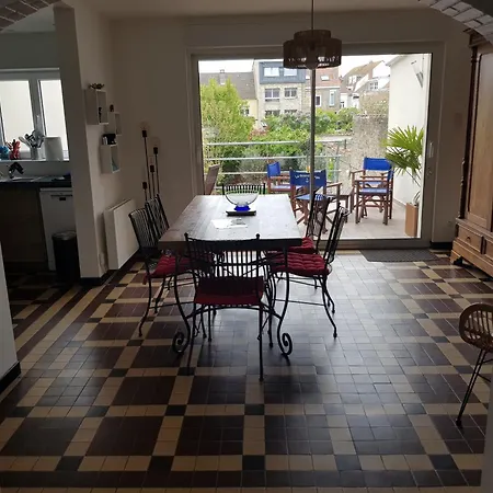 A Deux Pas De La Mer. Maison Avec Jardin Sud. Les Moussaillons * Duinkerke